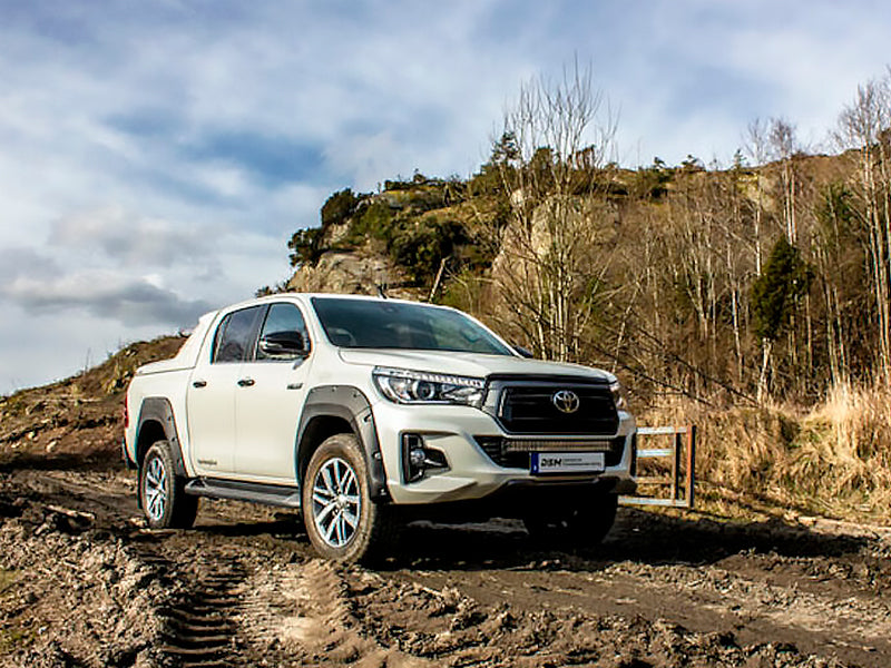 DSM-LISÄVALOPAKETTI TOYOTA HILUX 2019-