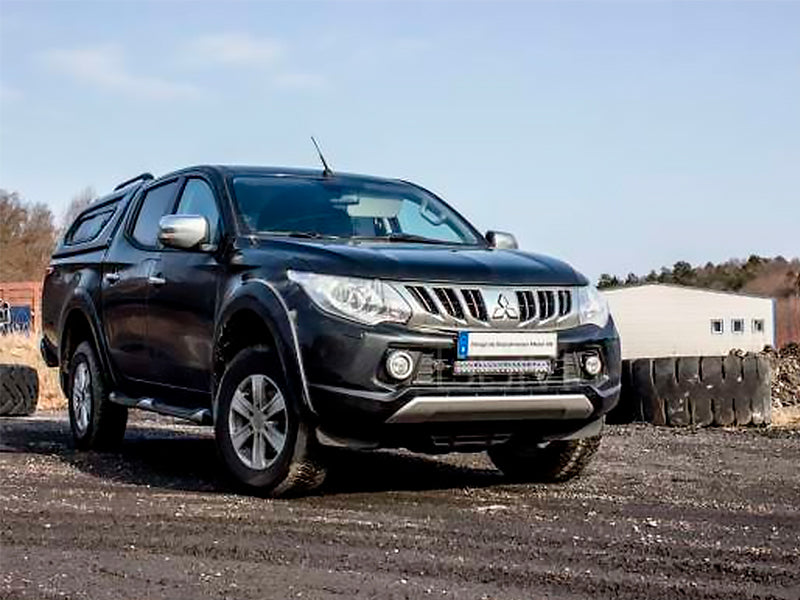 DSM-LISÄVALOPAKETTI MITSUBISHI L200 2015-