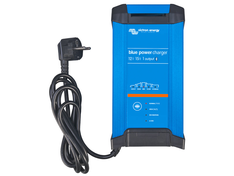 VICTRON BLUE SMART IP22 LATURI 12/15(1) 230V CEE 7/7