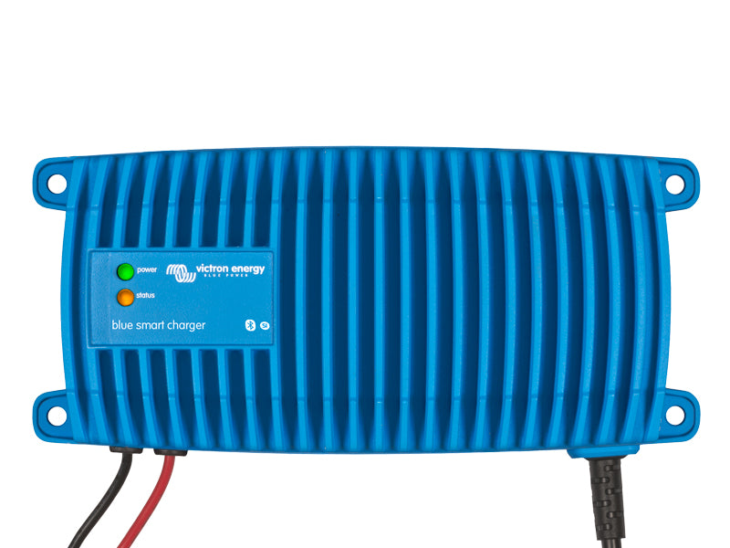 VICTRON BLUE SMART IP67 LATURI 12/25(1) 230V  CE7/7