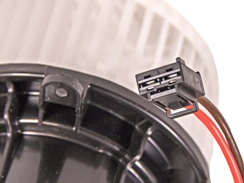 LÄMMITYSLAITTEEN MOOTTORI MB V/VITO W447, W448 TAAKSE - Image 3